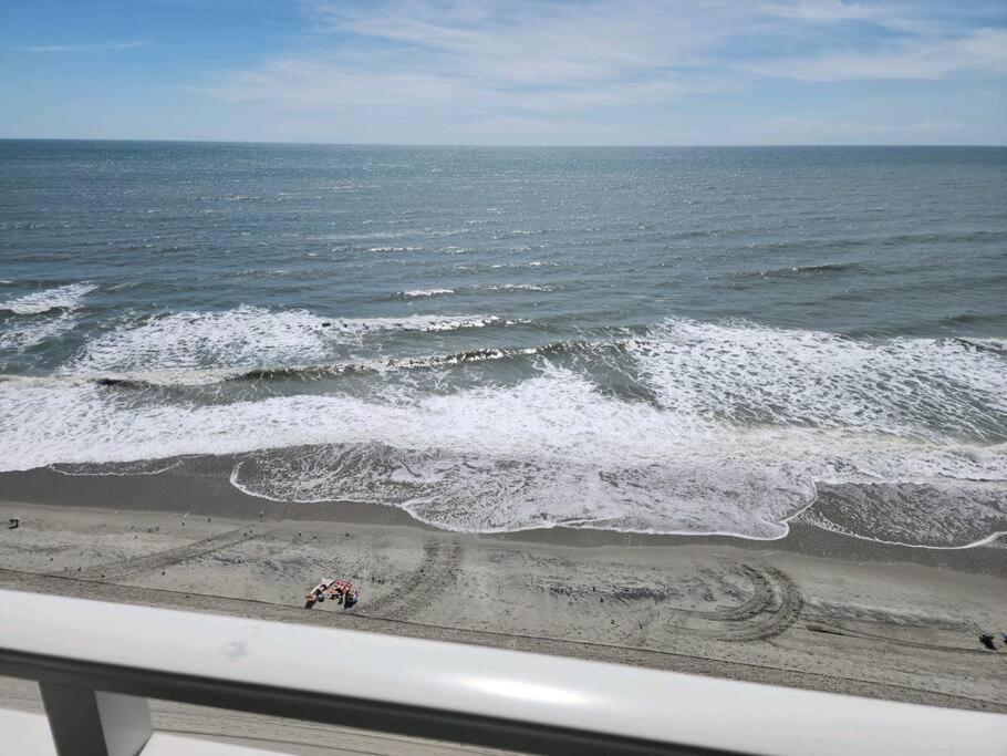 Oceanfront Efficiency T1104 Apartment Myrtle Beach Exterior photo